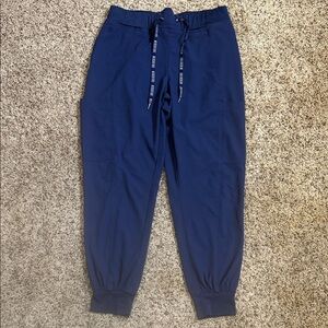 Med Couture Women's Navy Jogger Scrub Pants Size MP